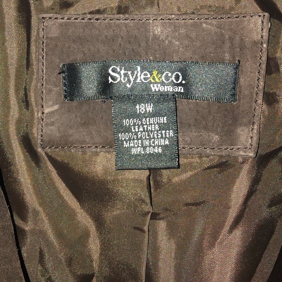 Brown leather jacket - Picture 3 of 3